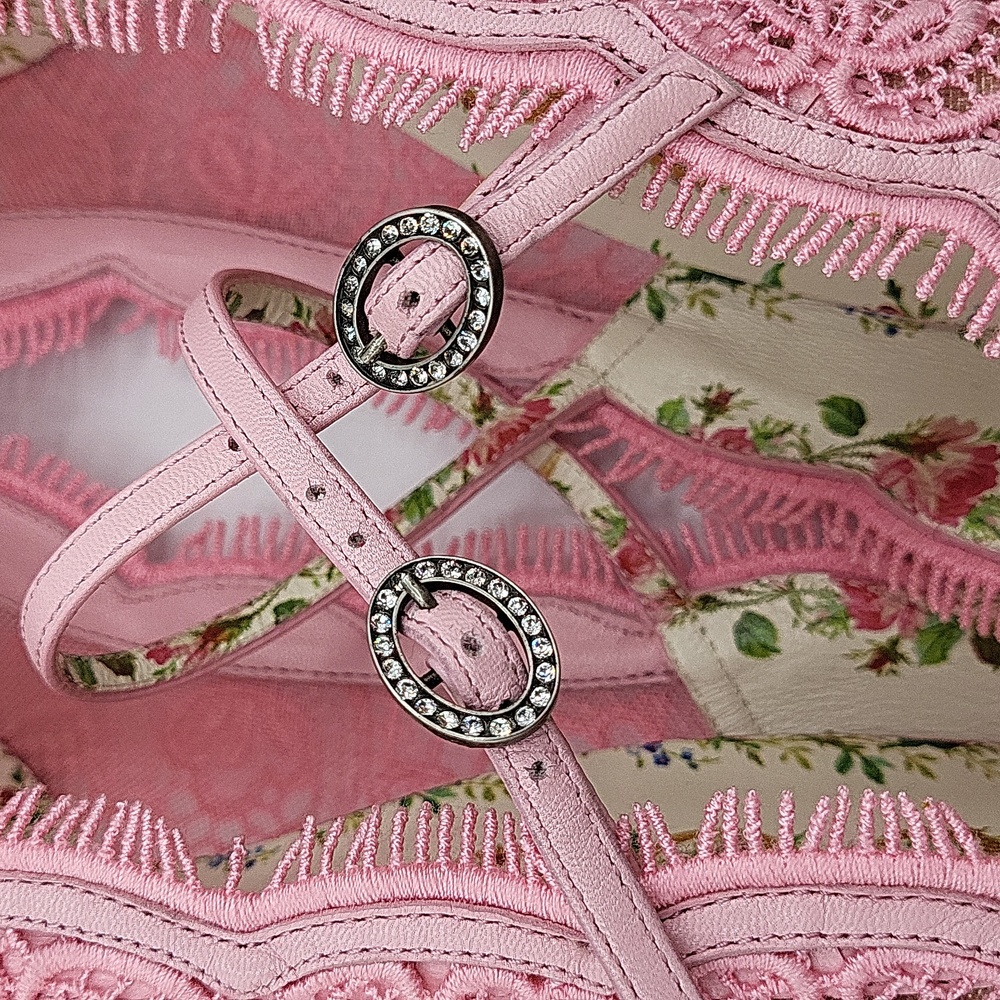 Gucci Virginia Crystal Embellished Corded Lace Mary Jane Pumps Pale Pink 40.5 - Picture 7 of 14